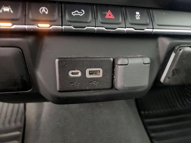 Photo of 2022 Black Chevrolet Silverado 1500