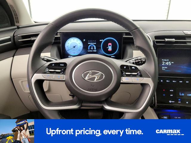 Photo of 2024 Black Hyundai TUCSON