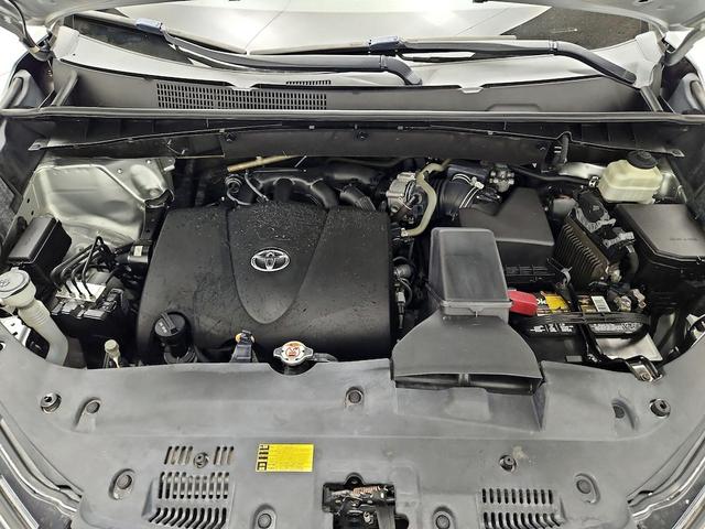Photo of 2018 Silver Toyota Highlander
