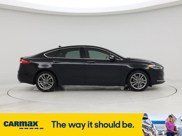 Photo of 2019 Black Ford Fusion
