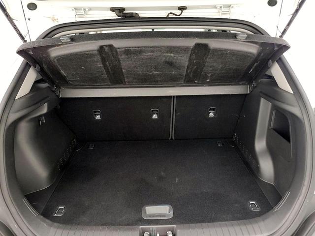 Photo of 2018 White Hyundai KONA
