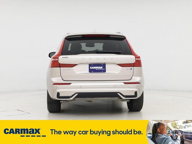Photo of 2025 Tan Volvo XC60
