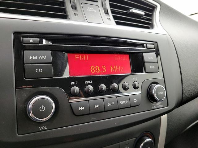Photo of 2015 Gray Nissan Sentra