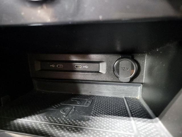 Photo of 2021 White Volkswagen Tiguan