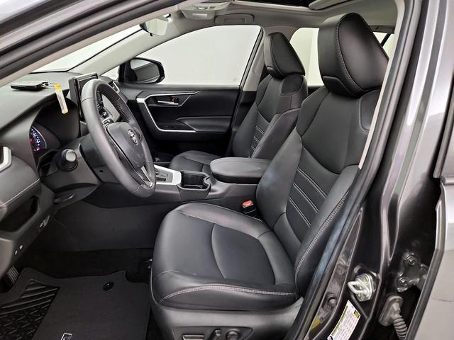 Photo of 2022 Gray Toyota RAV4