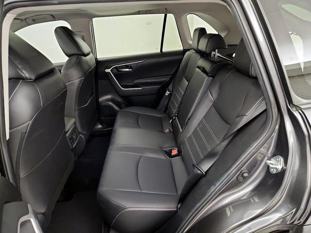 Photo of 2022 Gray Toyota RAV4