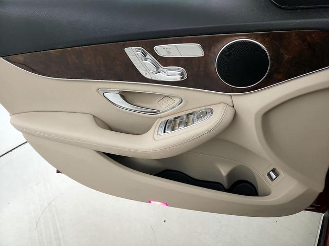 Photo of 2016 Red Mercedes-Benz C-Class