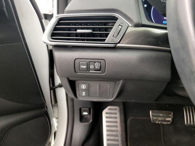 Photo of 2022 White Honda Accord