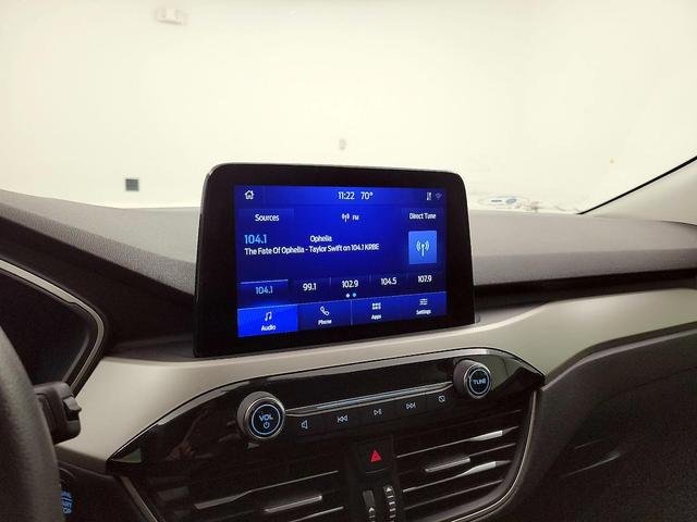 Photo of 2022 Black Ford Escape