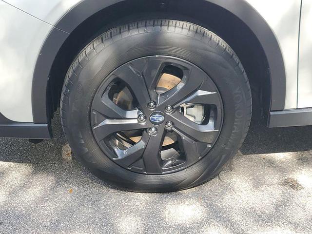 Photo of 2022 Crystal White Pearl Subaru Outback