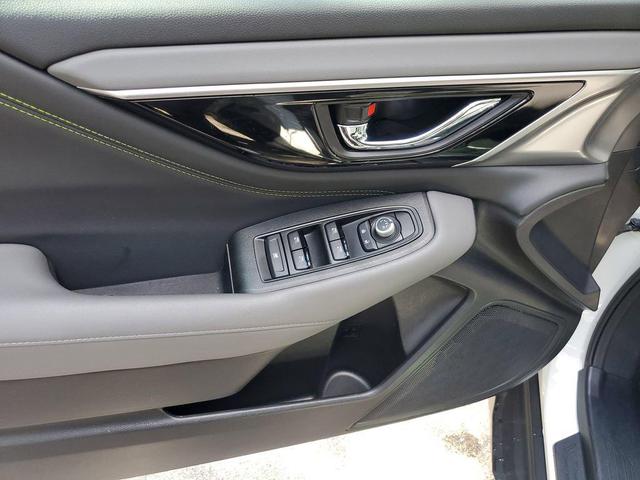 Photo of 2022 Crystal White Pearl Subaru Outback