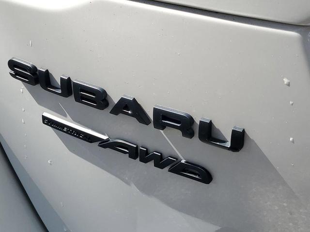 Photo of 2022 Crystal White Pearl Subaru Outback