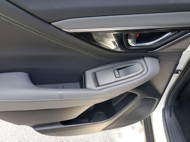 Photo of 2022 Crystal White Pearl Subaru Outback