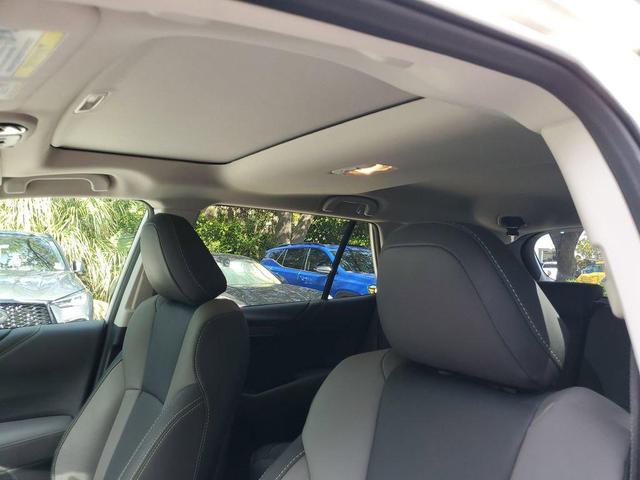 Photo of 2022 Crystal White Pearl Subaru Outback
