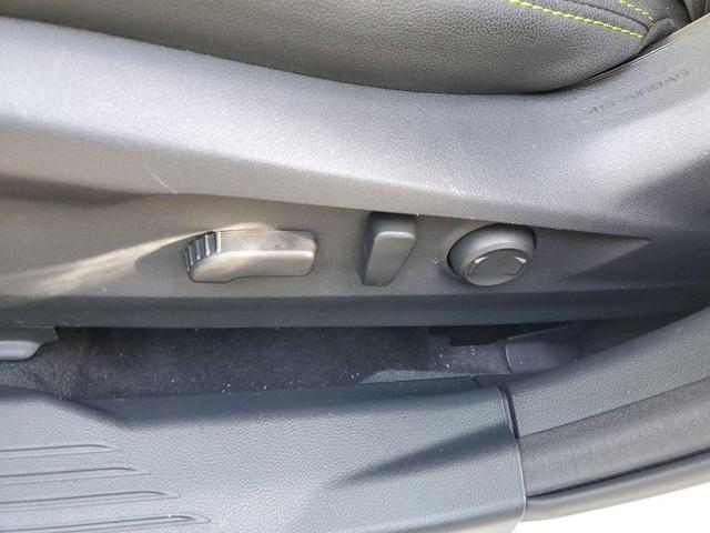 Photo of 2022 Crystal White Pearl Subaru Outback