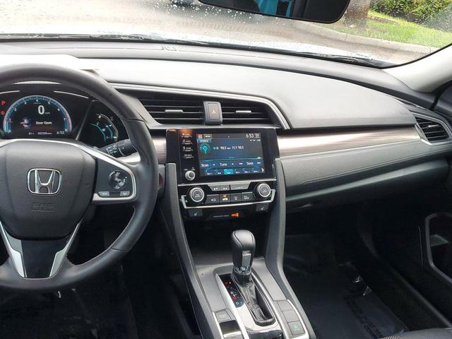 Photo of 2020 Lunar Silver Metallic Honda Civic