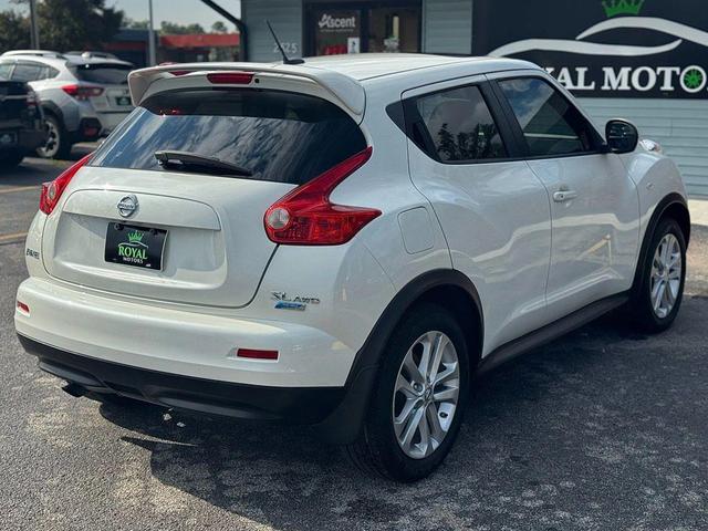 Photo of 2014 White Pearl Nissan Juke