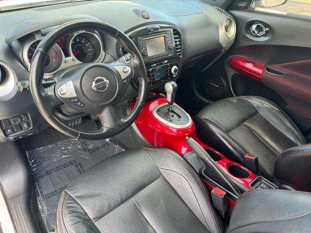 Photo of 2014 White Pearl Nissan Juke