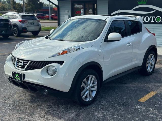 Photo of 2014 White Pearl Nissan Juke