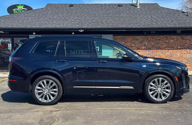 Photo of 2021 Black Cadillac XT6