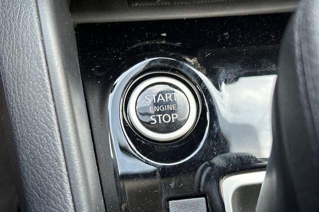 Photo of 2025 Gray Sky Pearl Nissan Versa