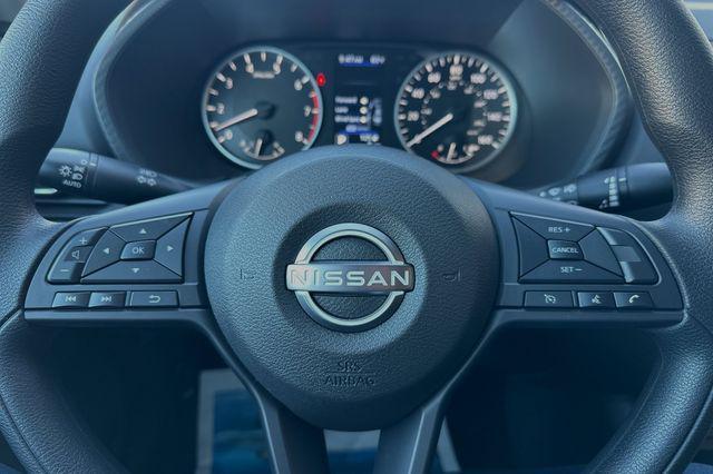 Photo of 2025 Gun Metallic Nissan Sentra