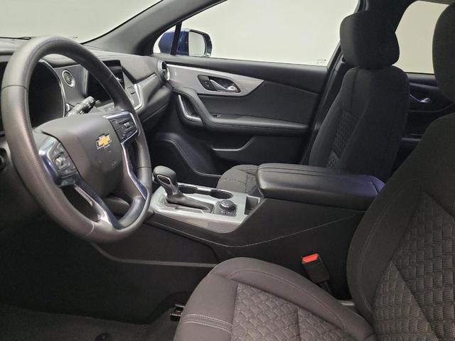 Photo of 2022 Blue Glow Metallic Chevrolet Blazer