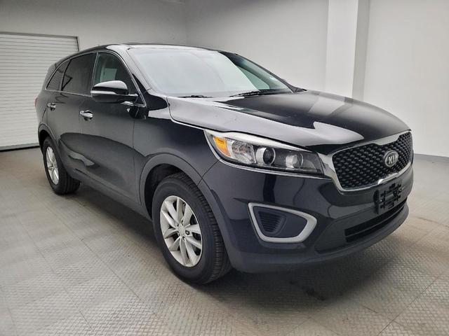 Photo of 2016 Ebony Black Kia Sorento