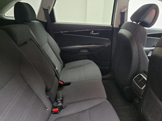 Photo of 2016 Ebony Black Kia Sorento