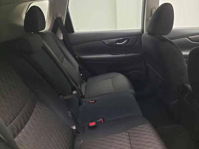Photo of 2018 Brilliant Silver Nissan Rogue