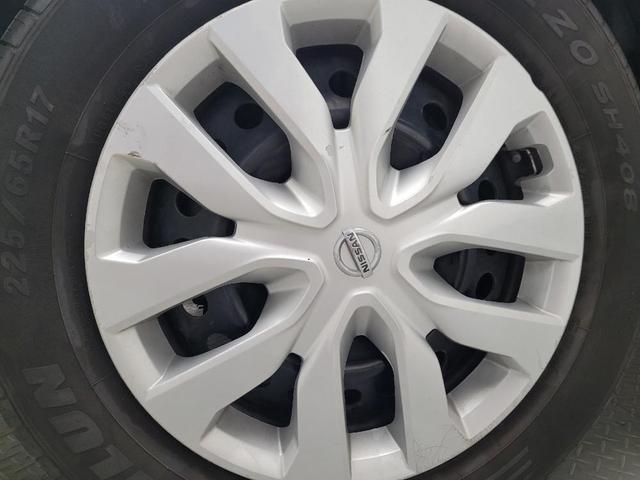 Photo of 2018 Brilliant Silver Nissan Rogue
