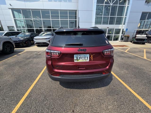 Photo of 2021 Velvet Red Pearlcoat Jeep Compass
