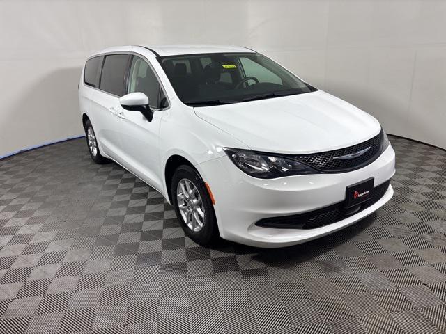 Photo of 2023 Bright White Clearcoat Chrysler Voyager