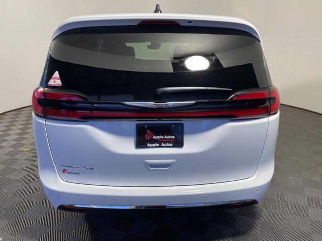 Photo of 2025 Bright White Clear-Coat Exterior Paint Chrysler Pacifica