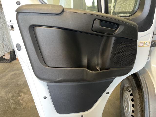 Photo of 2025 Bright White Clear-Coat Exterior Paint RAM ProMaster 3500