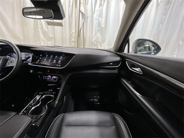 Photo of 2022 Sapphire Metallic Buick Envision