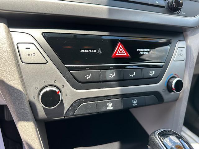 Photo of 2017 Quartz White Pearl Hyundai ELANTRA