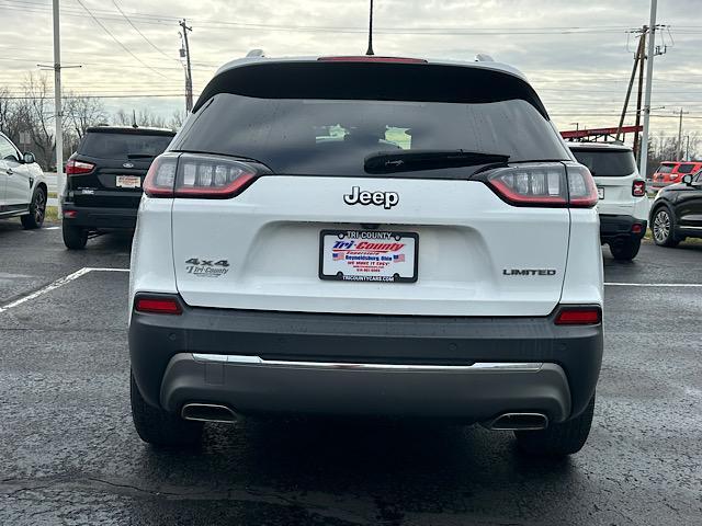 Photo of 2019 Bright White Clearcoat Jeep Cherokee