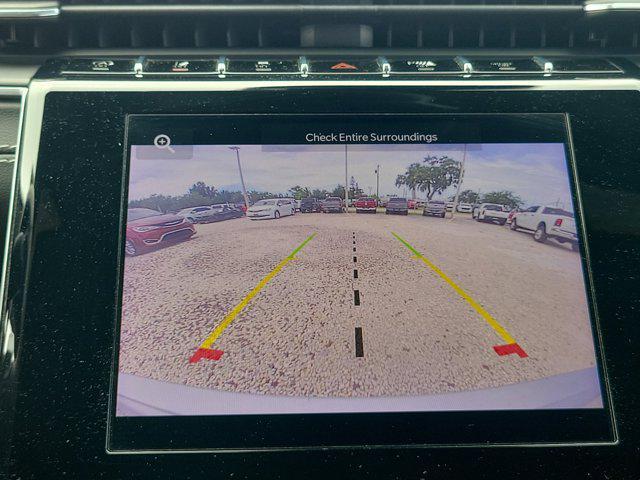 Photo of 2022 Silver Zynith Jeep Grand Cherokee