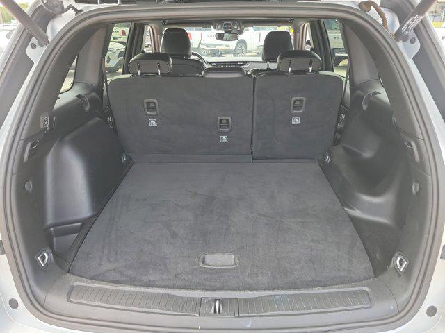 Photo of 2022 Silver Zynith Jeep Grand Cherokee