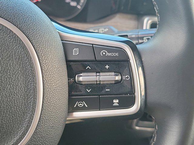 Photo of 2022 Glacial White Pearl Kia Sorento