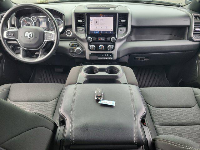 Photo of 2025 Diamond Black Crystal Pearlcoat RAM 1500