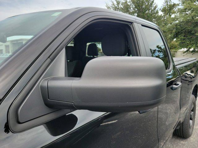Photo of 2025 Diamond Black Crystal Pearlcoat RAM 1500
