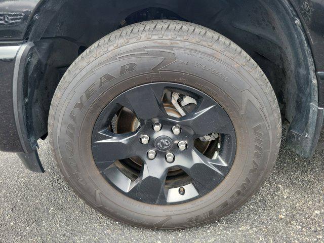Photo of 2025 Diamond Black Crystal Pearlcoat RAM 1500