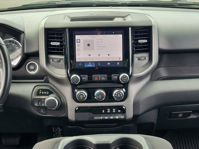 Photo of 2025 Diamond Black Crystal Pearlcoat RAM 1500