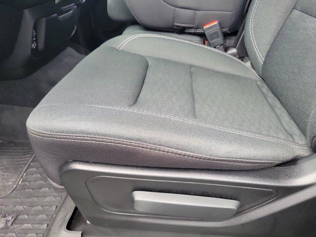 Photo of 2025 Diamond Black Crystal Pearlcoat RAM 1500
