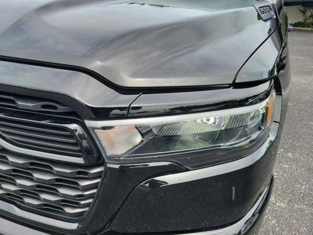 Photo of 2025 Diamond Black Crystal Pearlcoat RAM 1500
