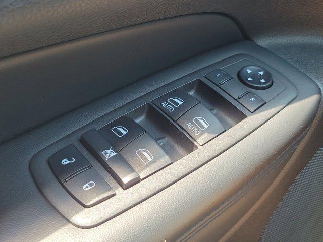 Photo of 2021 Bright White Clearcoat Jeep Grand Cherokee