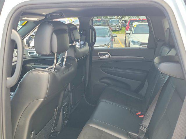 Photo of 2021 Bright White Clearcoat Jeep Grand Cherokee