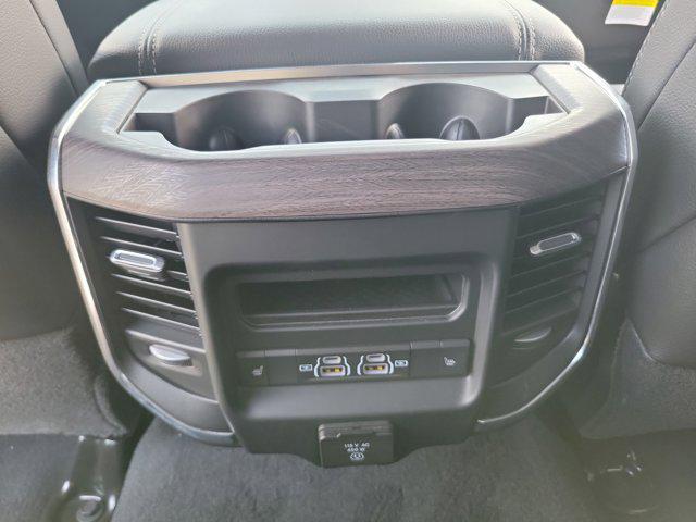 Photo of 2025 Granite Crystal Metallic Clearcoat RAM 2500